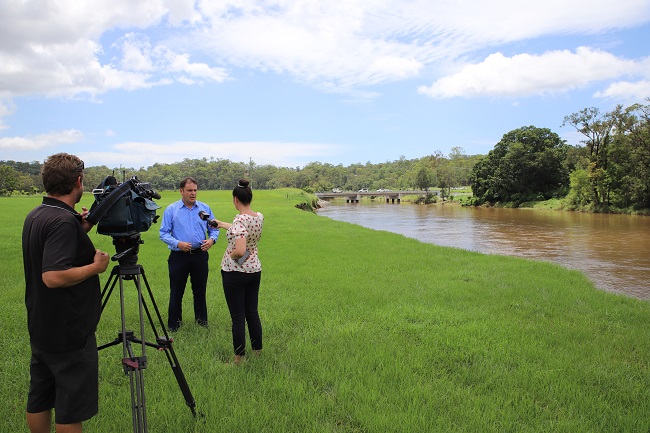 Coomera Riverbank